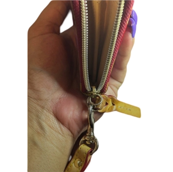 Dooney & Bourke | Patent Floral Wristlet Pink and Green - Picture 5 of 8